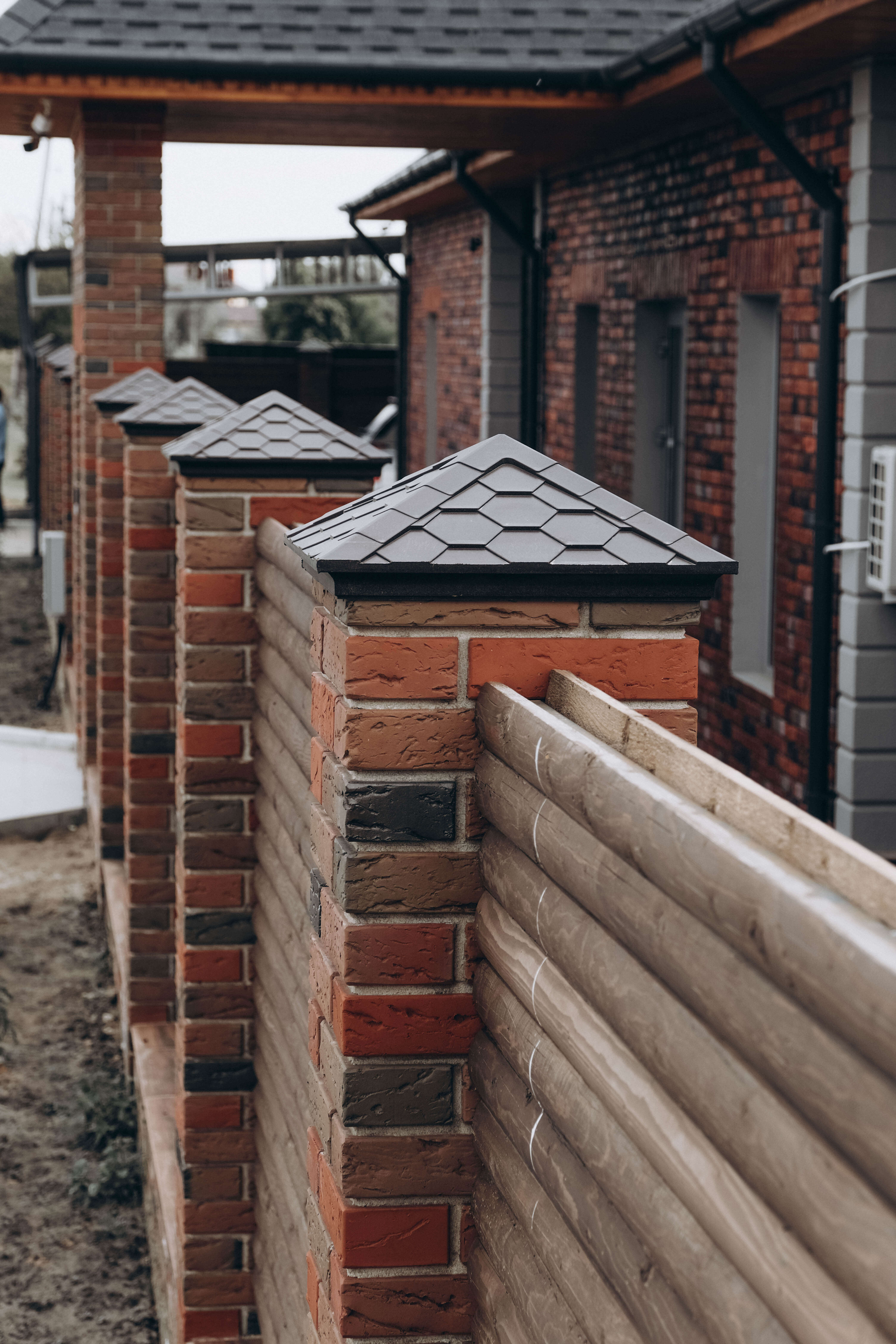 Колпак Zking Эверест Коричневый на столб 1.5х1.5 кирпича (390х390мм) в Калининграде фото