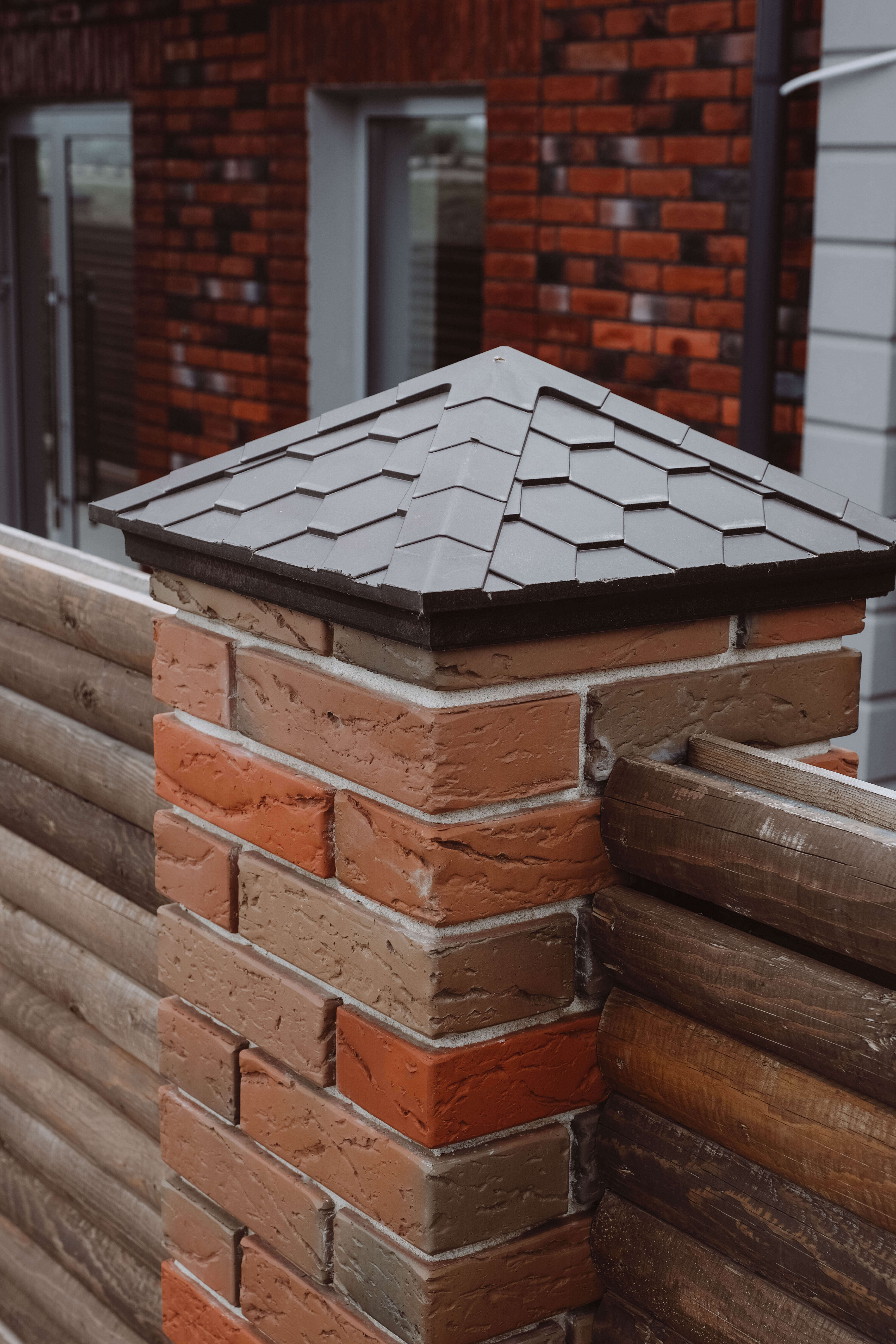 Колпак Zking Эверест Коричневый на столб 1.5х1.5 кирпича (390х390мм) в Калининграде фото